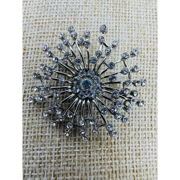 Vintage Starburst Atomic Rhinestone Brooch Pendant 3D Silver Tone‎ Center Flower - Image 2