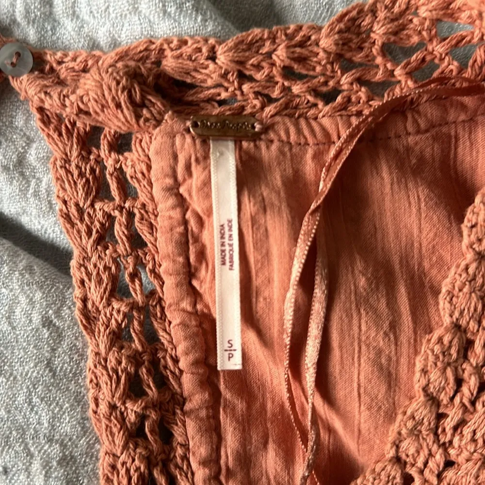 Free People Crochet Long Sleeve Top, size small - Image 4