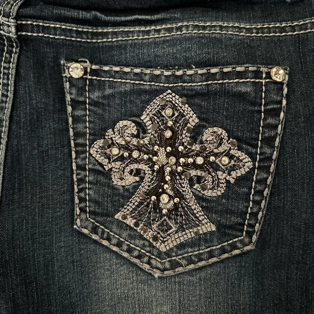 Women's PAPAYA PREMIUM Dark Wash Distressed Denim Western Bejeweled Jeans Cotton - Image 6