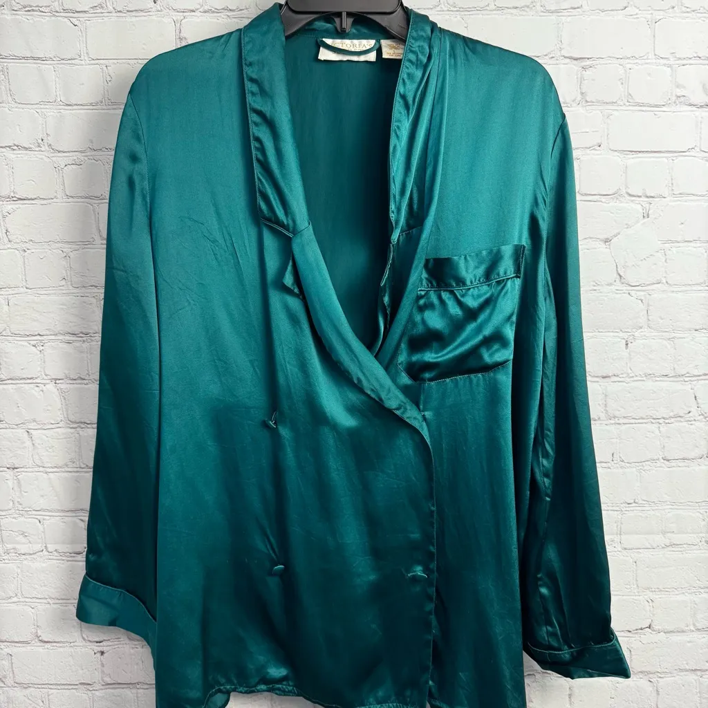 Vintage Victoria's Secret gold label satin button down sleep top pajamas lounge - Image 2