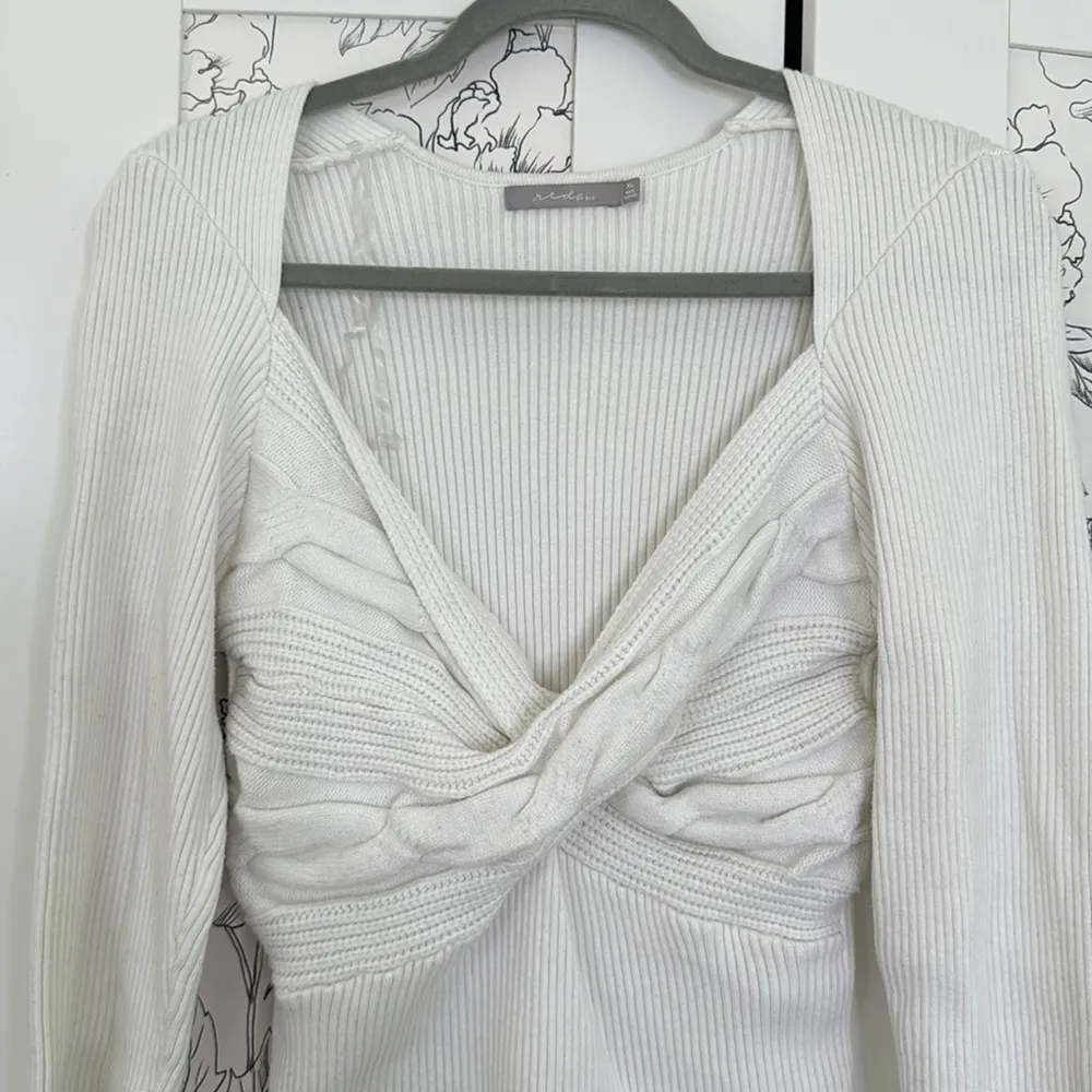 BKE twist front ribbed sweater - Image 3