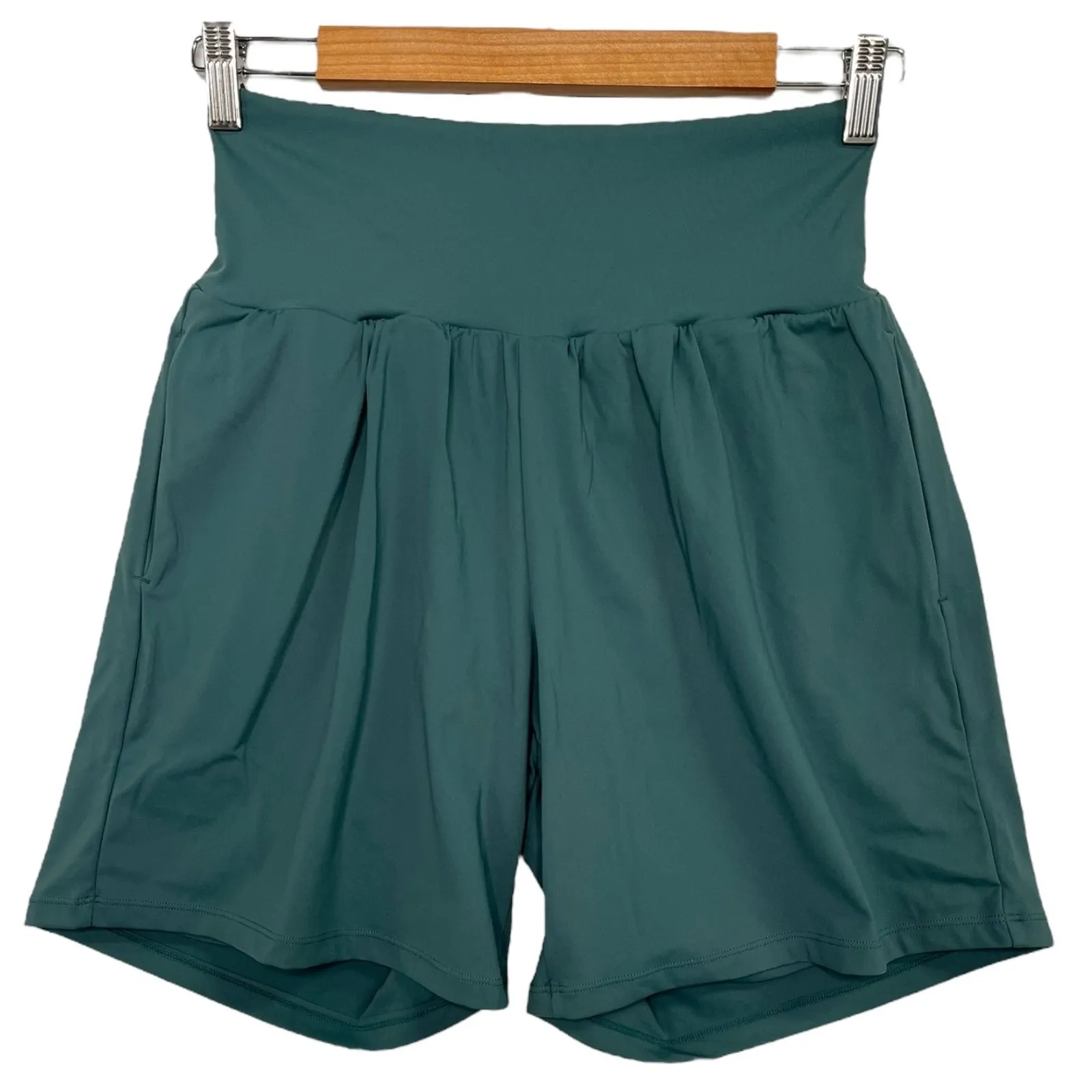 New Halara SoftlyZero Airy Shorts Womens Medium Green High Rise Activewear Yoga - Image 1