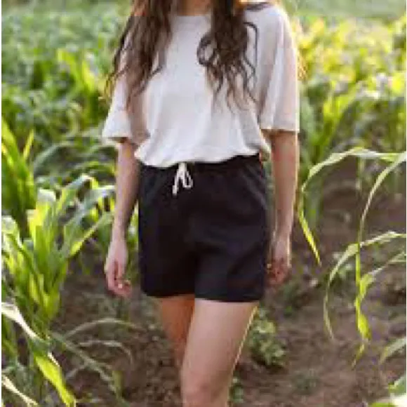 Alex crane bo shorts two pairs bundle xxl bone and black fits like a xl - Image 8