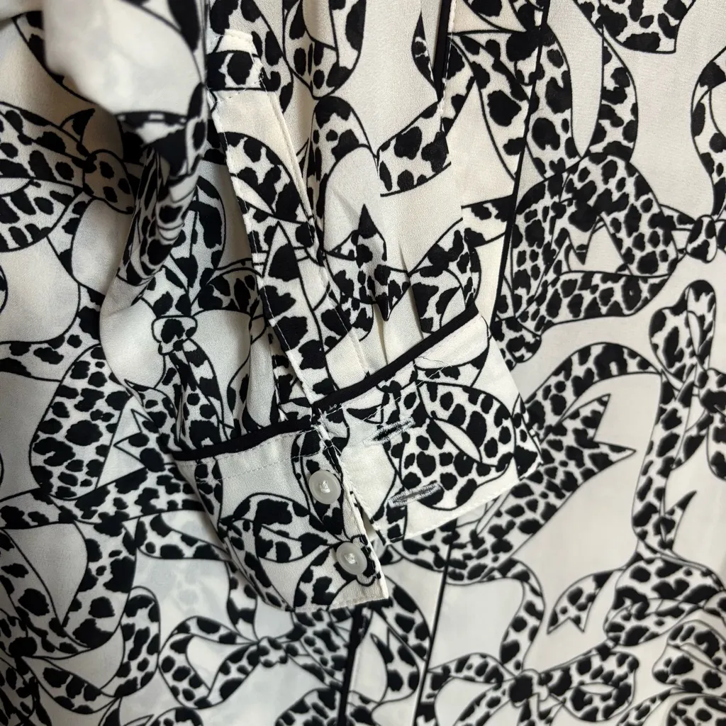 Express Women's Blouse Shirt Top Button Down Collared Dalmatian Bow Print Size S - Image 3
