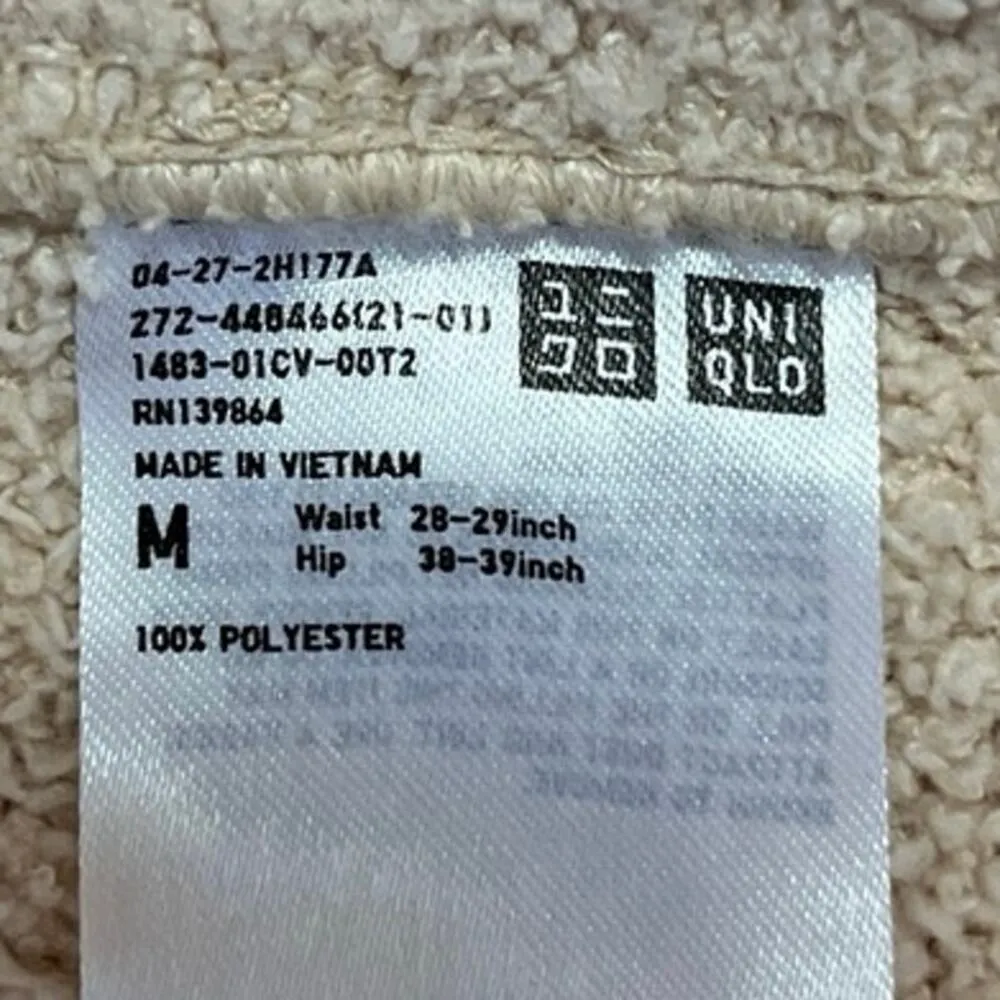 Uniqlo Beige Tan 2 Piece Terry Fleece Activewear Crop Top & Shorts Set Size M - Image 5