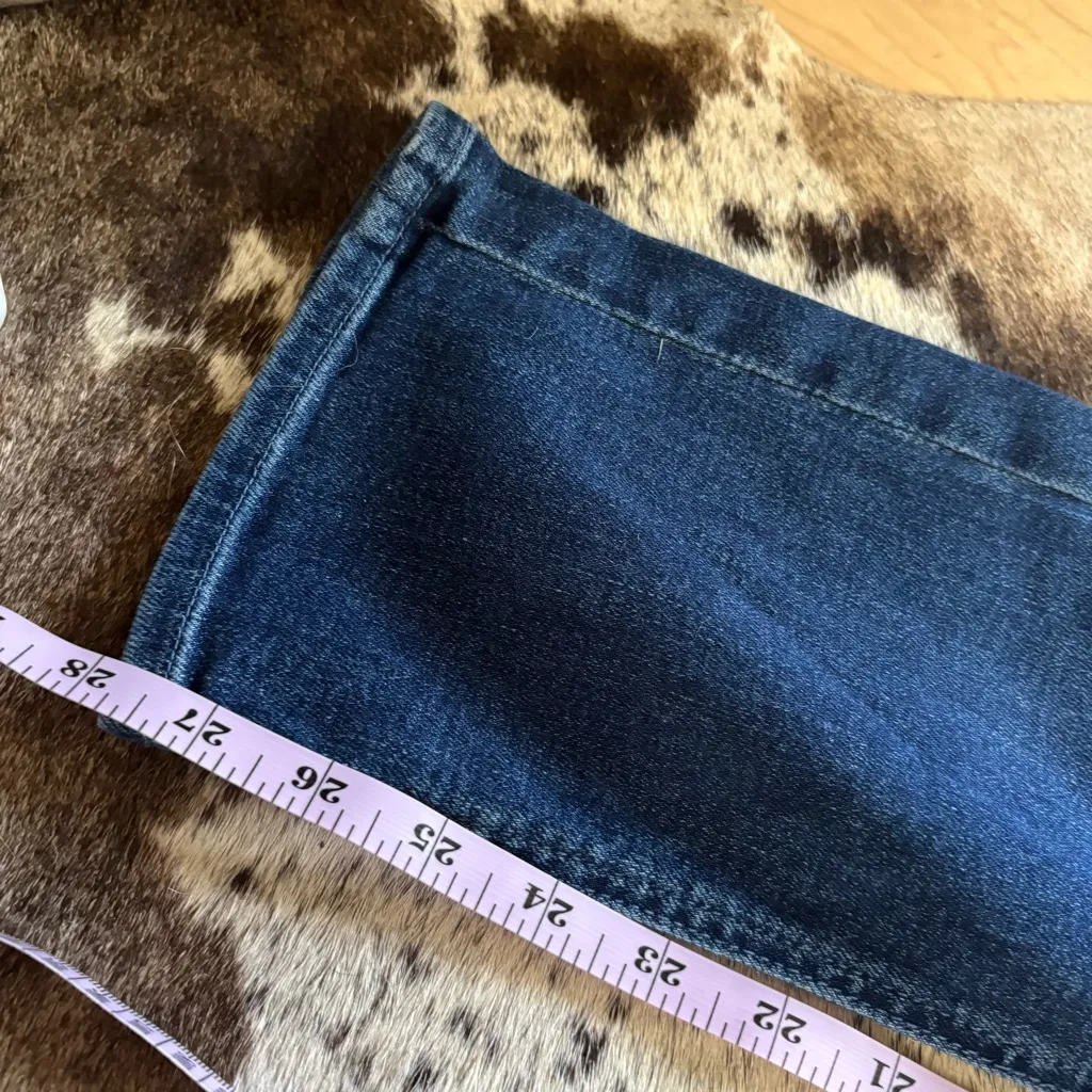 MOTHER The Mid Rise Dazzler Ankle In Pardon My French
Size‎ 26 Blue - Image 11