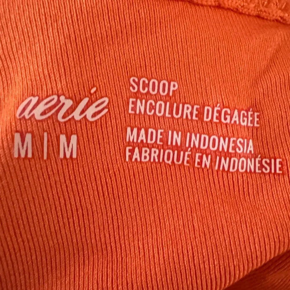 New Aerie Women’s Swimsuit Top Ribbed Lettuce Hem Size M Longline Bikini Orange - Image 12