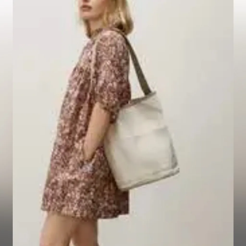 Everlane  The Lantern Bag - white - Image 2