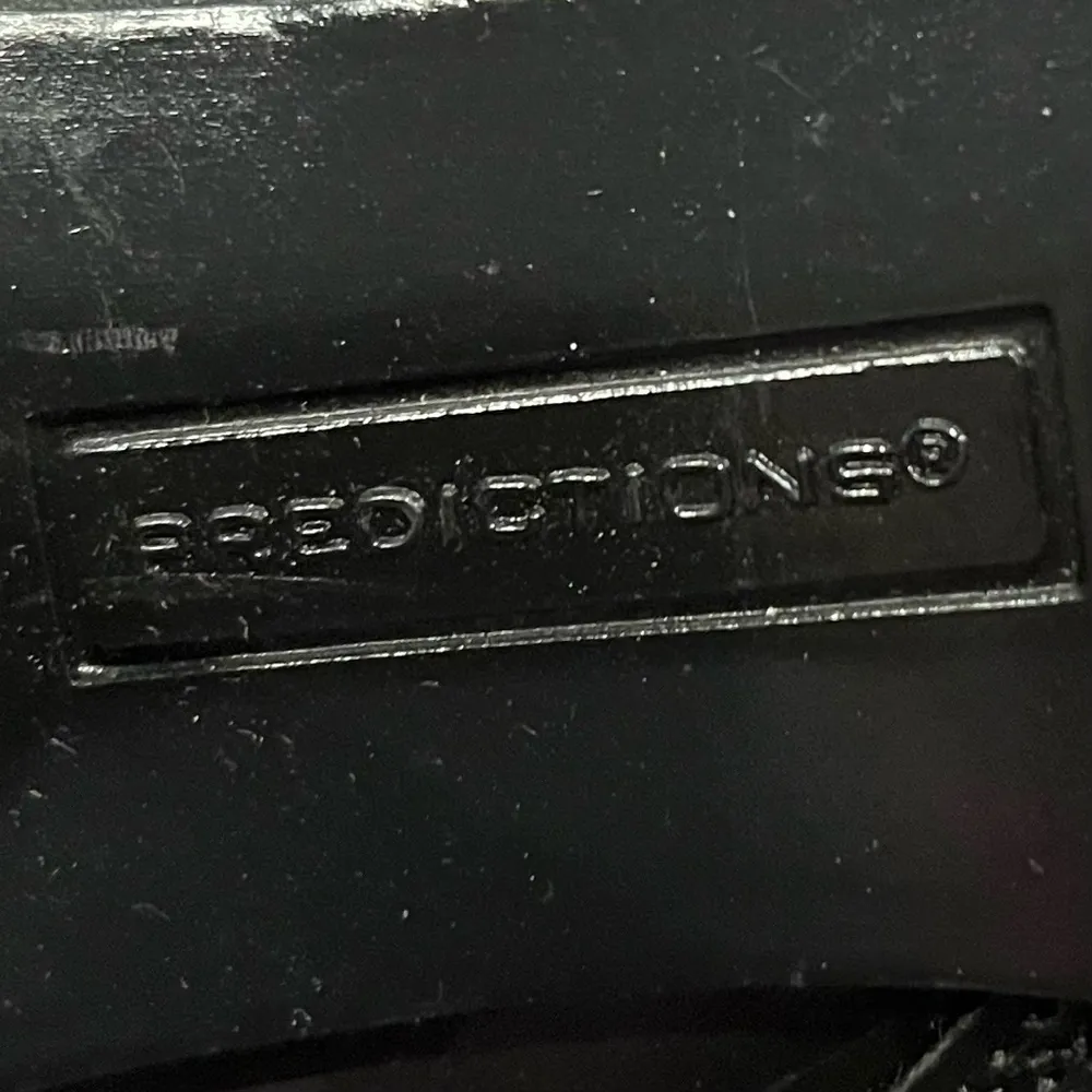 🌷PREDICTIONS BLACK HEELED BOOT WITH SILVER BUCKLE SIZE 7.5🌷 - Image 7