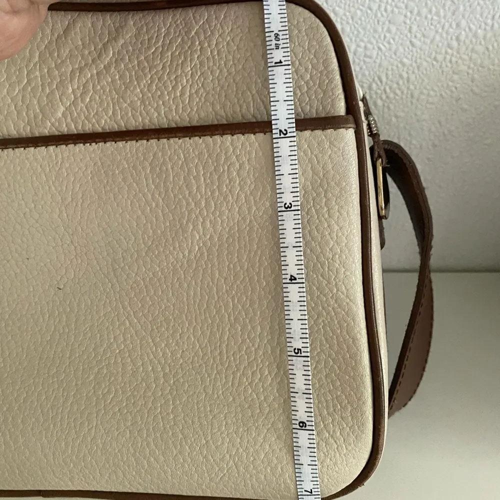 Saks Fifth Avenue  Crossbody Shoulder Purse beige with brown strap - Image 4