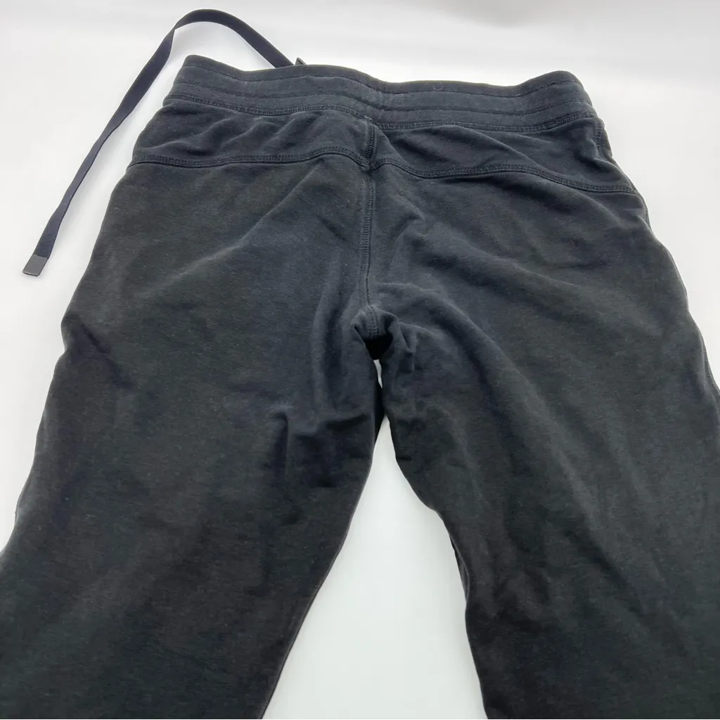 ALO Yoga Charcoal Jogger Pants - Image 8