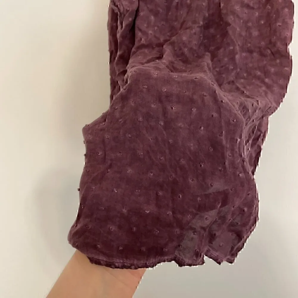 KNOX ROSE Purple Swiss Dot Crochet Eyelet Tie Bow Back Short Flutter Sleeve Top - Image 6