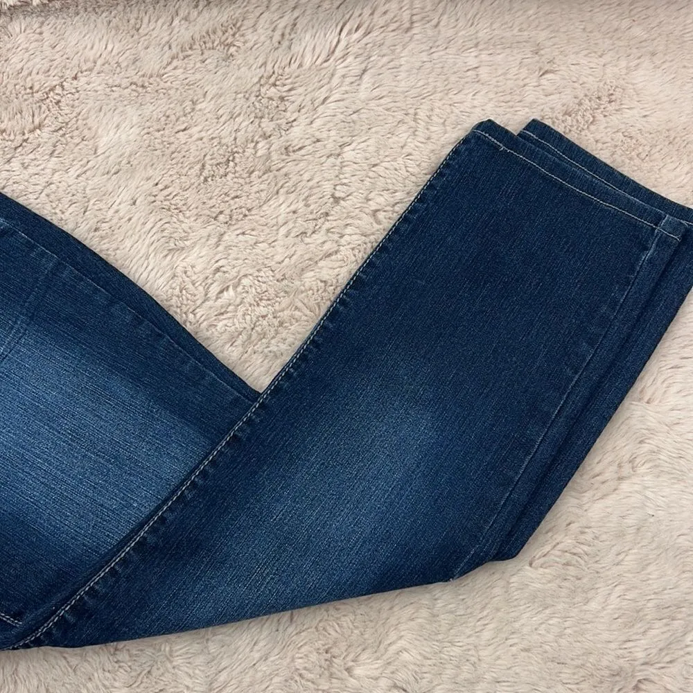 Maurices medium short midrise jeans - Image 6