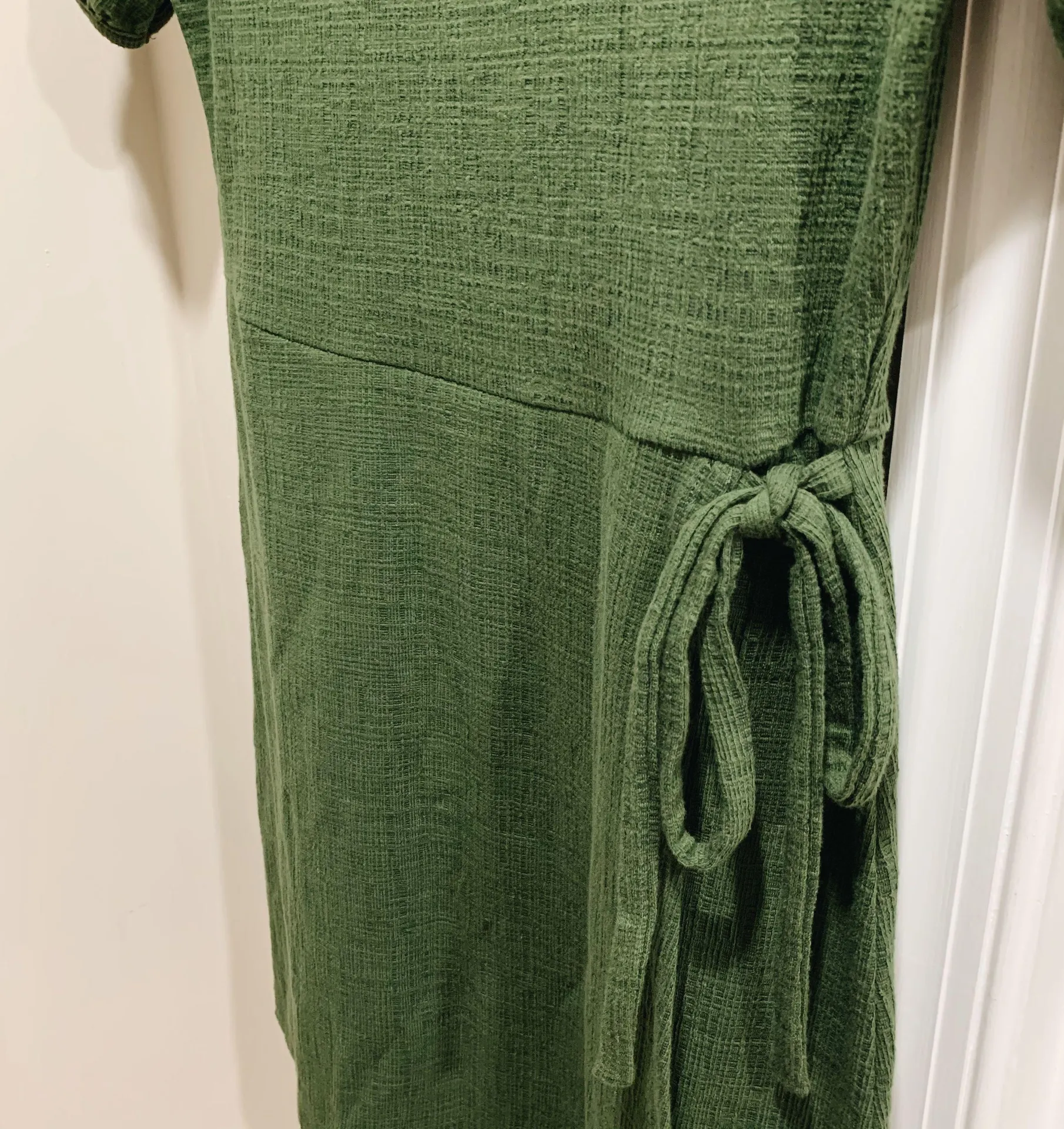 NWOT  Puff-Sleeve Faux-Wrap Mini Dress - Image 5