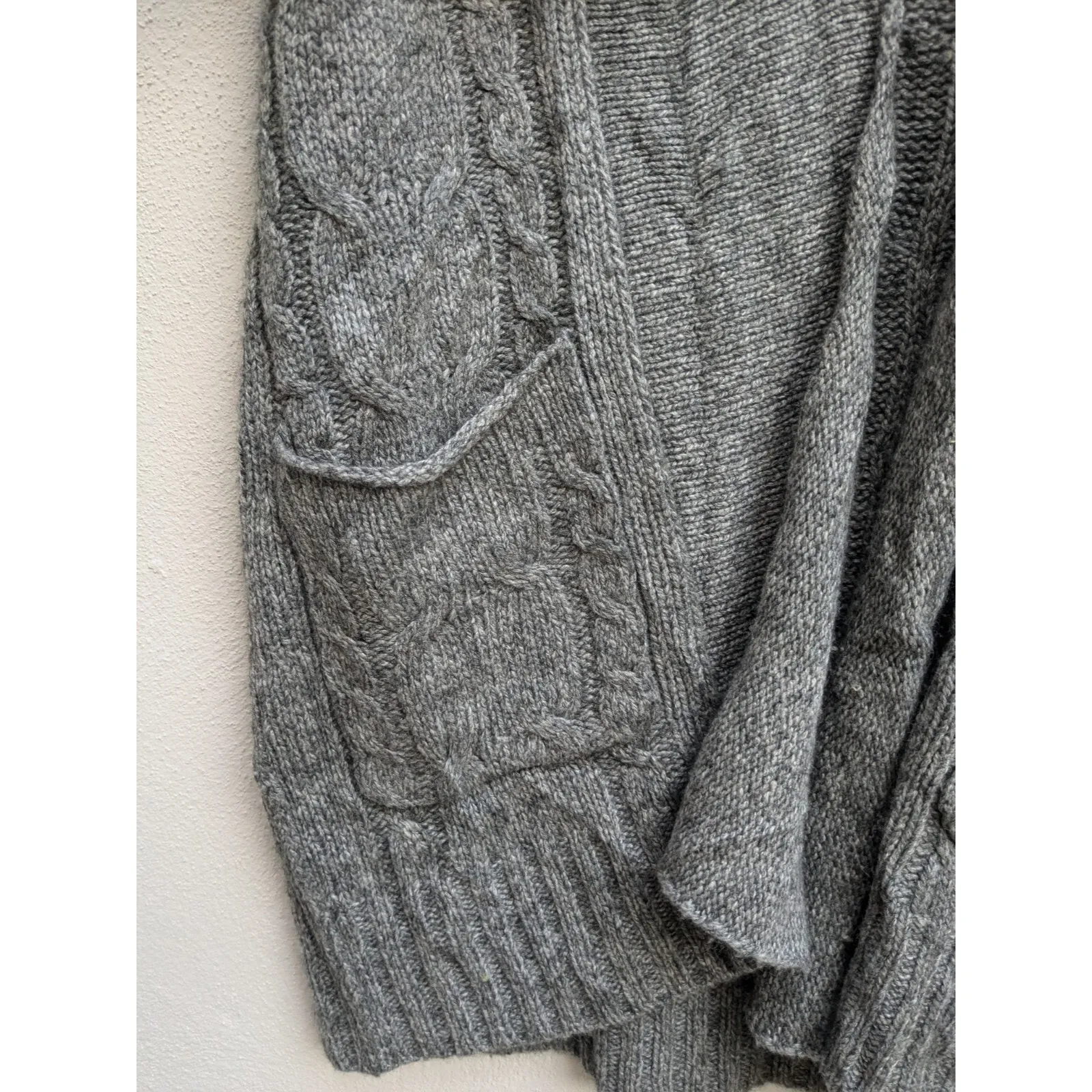 Banana Republic Women's Cardigan Sweater Short Sleeve Wool Cable Knit Size XS - Image 4