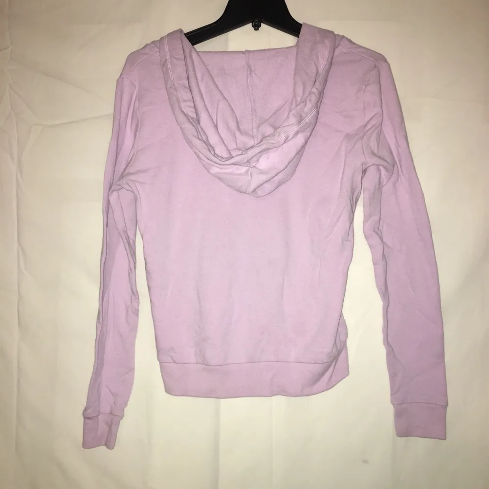 LAVENDER V-NECK VICTORIA'S SECRET PINK HOODIE - Image 4