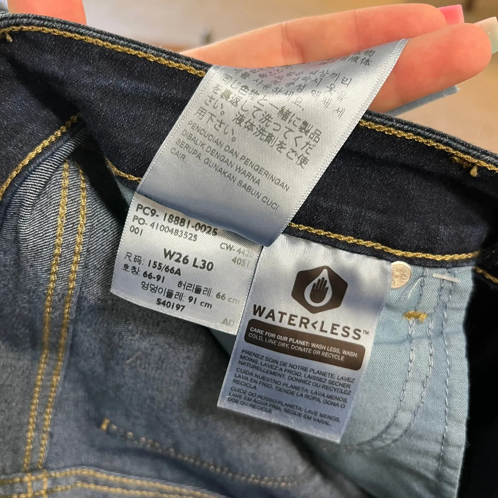 Levi's 711 Skinny Jeans Mid Rise Slim Through Hip Thigh Dark Wash Denim Size 26 - Image 9