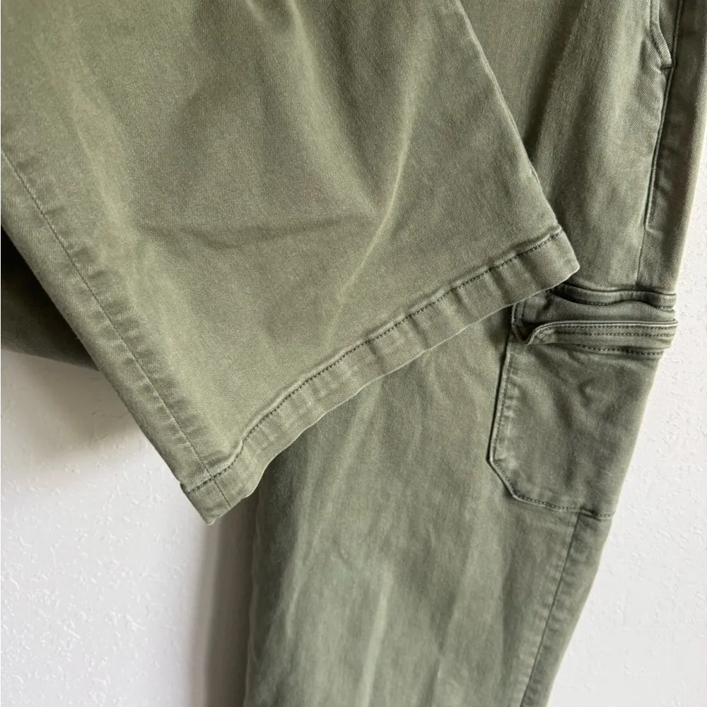 Paige Vintage Ivy Green Carly Cargo with Pockets Pants Womens 27 Casual - Image 3