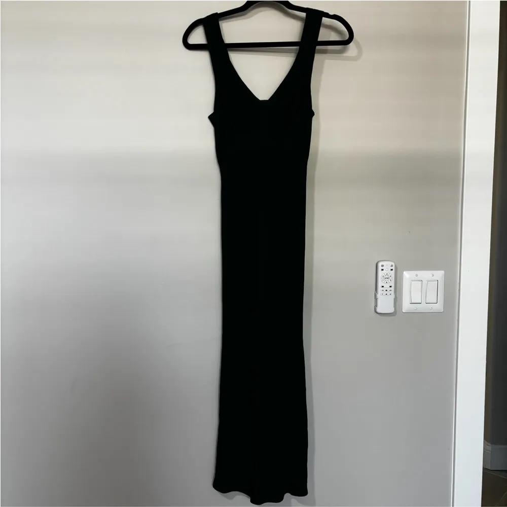 Reformation  Beauden Dress Emerald V Neck Size XS - Image 2