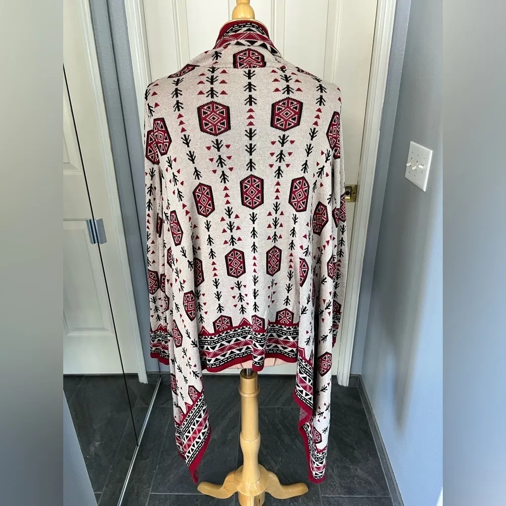 H&M Aztec Southwest Tribal‎ Print Cardigan Sweater - Image 4