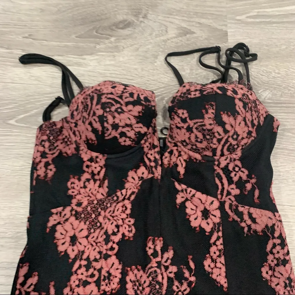 NBD Revolve Cahuenga Mini Lace Black Pink Dress - Image 4