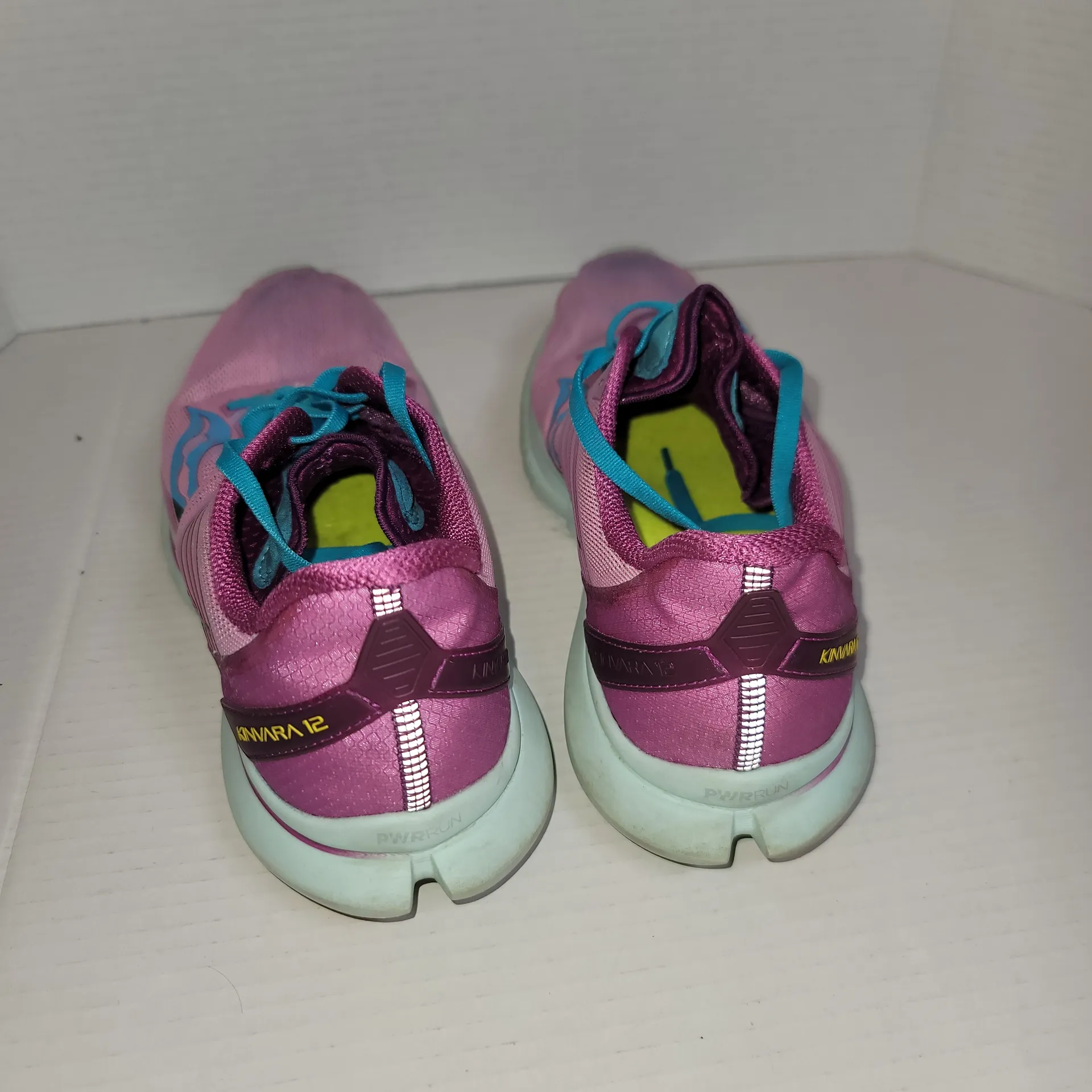 Saucony Kinvara 12 Women's Size 10 Future Pink Rose Running Shoes S10619-26 - Image 4