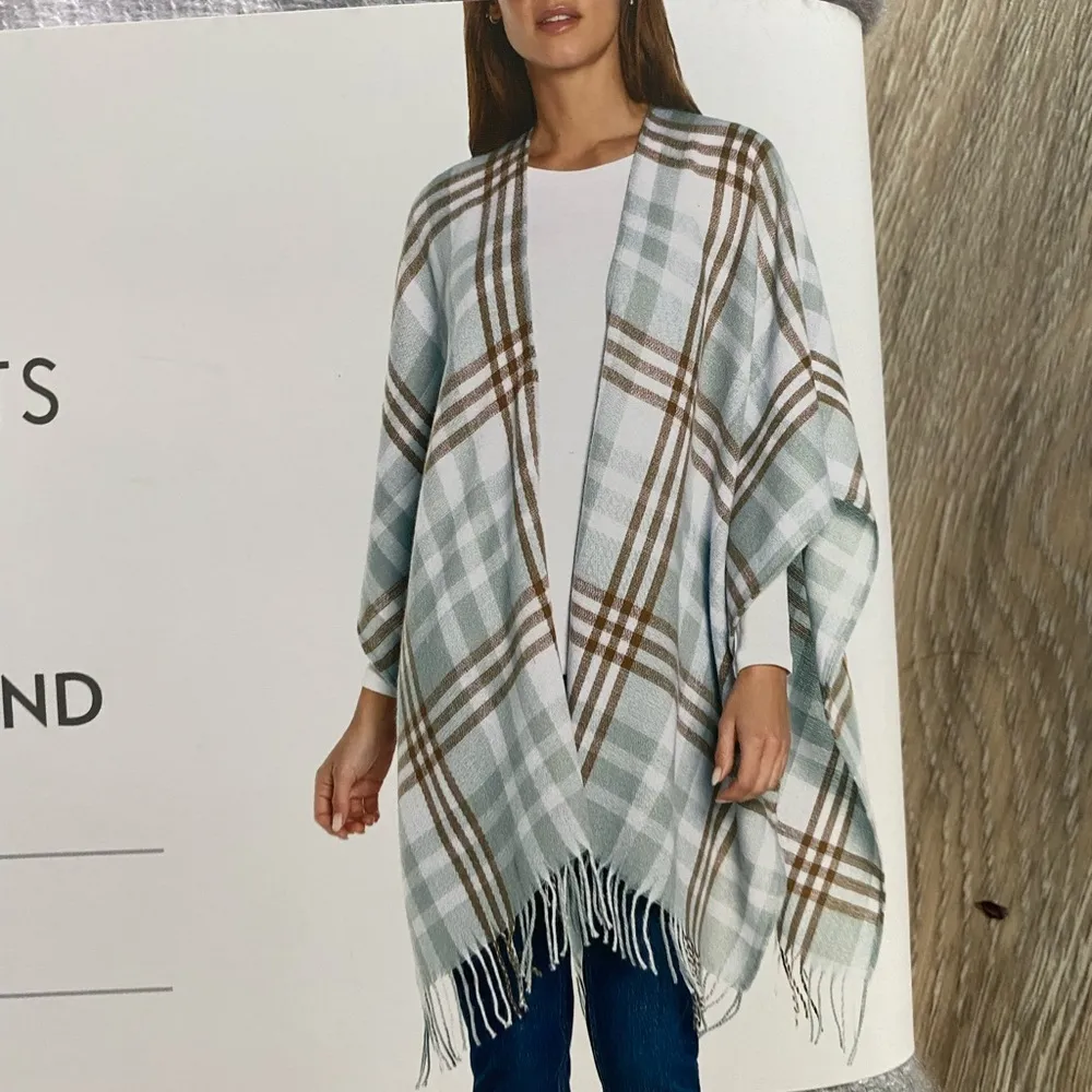 Three Dots Plaid Cashmere Blend Fringe Kimono Wrap in White, Gray, and Brown NWT - Image 4