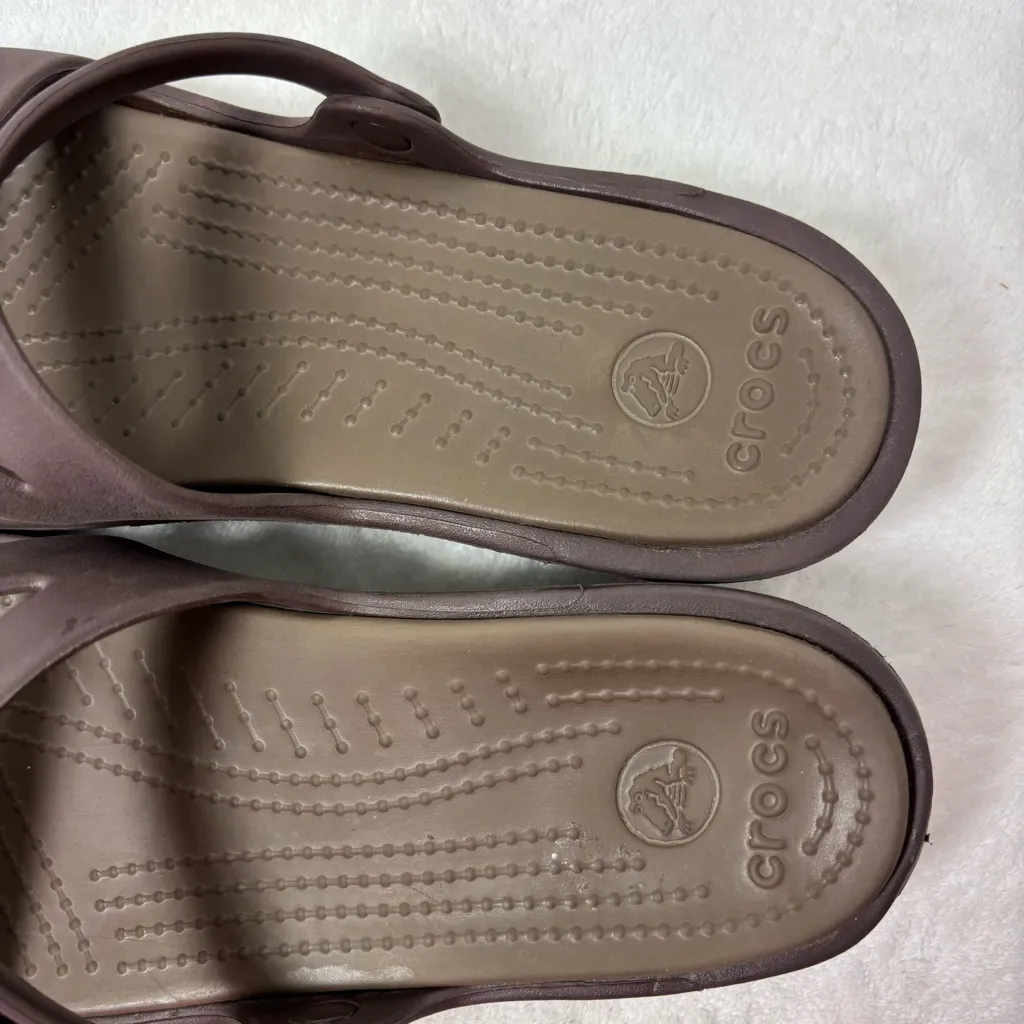 Crocs Brown Criss Cross‎ Rubber Slide On Wedge Sandals Size 9 Women's - Image 4