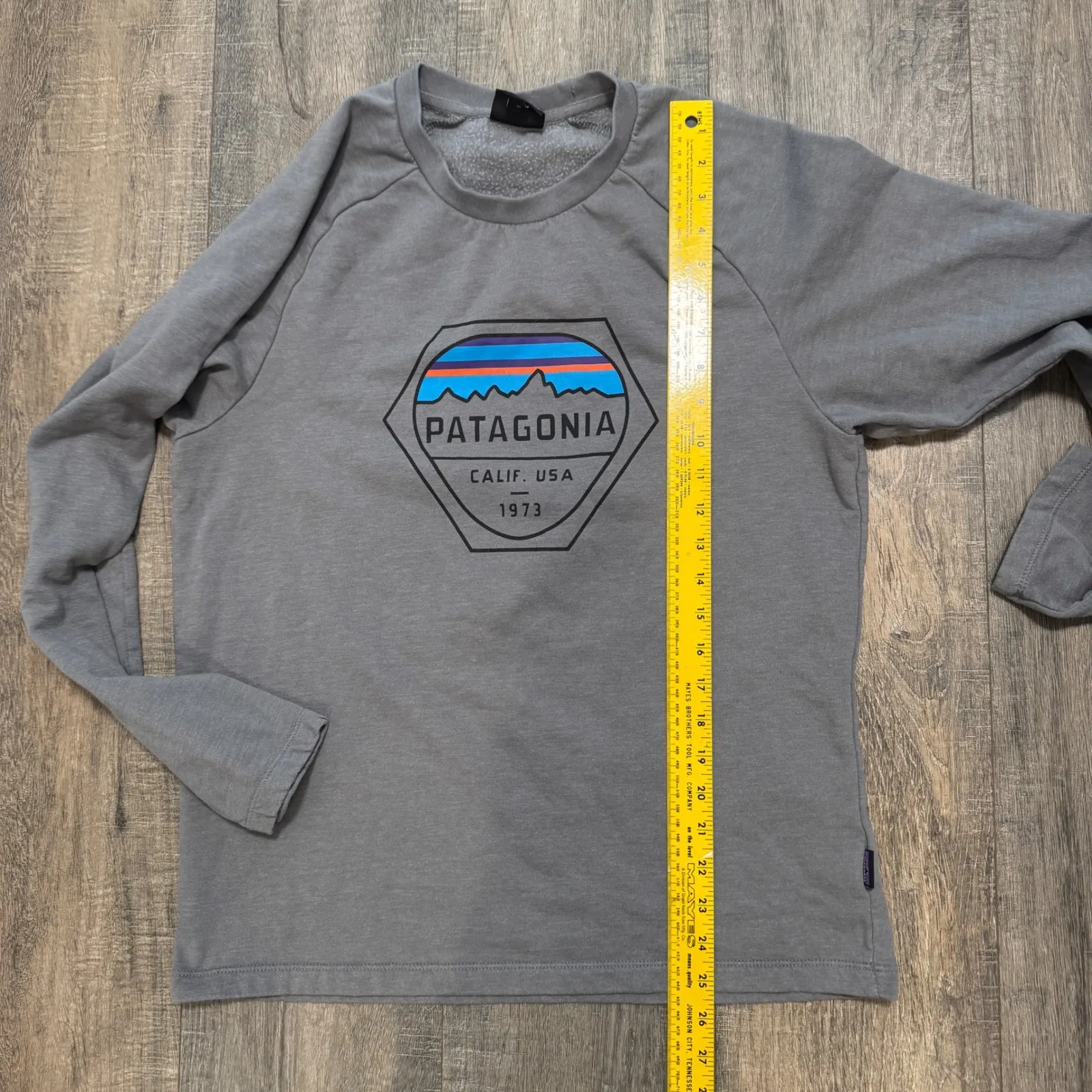 Patagonia Organic Cotton Long Sleeve Graphic Lightweight Crew Fleece Gray Med - Image 6