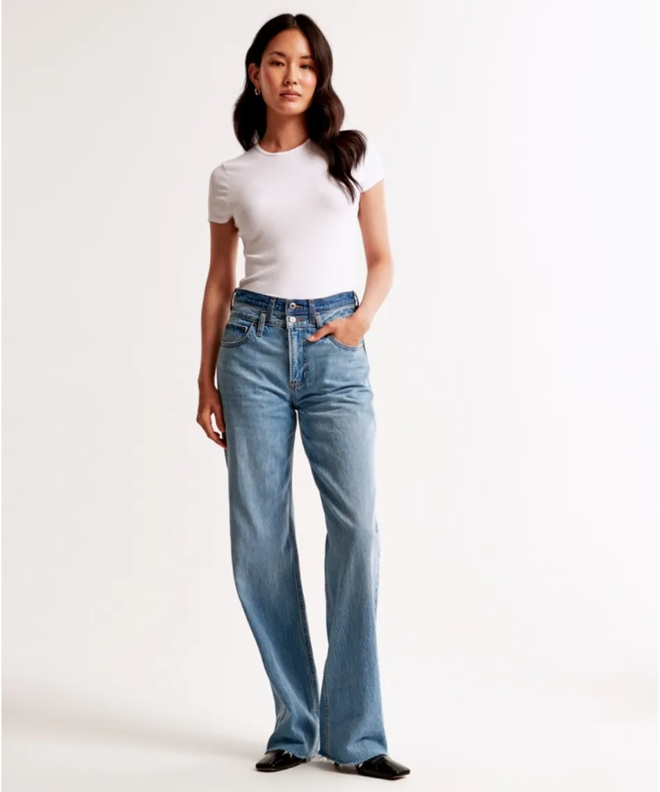 Abercrombie and Fitch 90s Relaxed Jean - Image 3