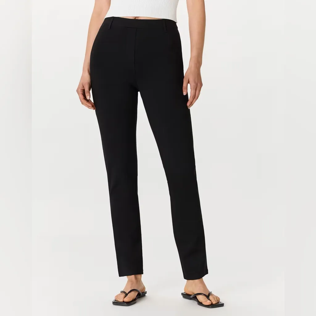 NWT Quince women's ultra-stretch ponte Black straight leg Pants Sz XS 28” Inseam - Image 2