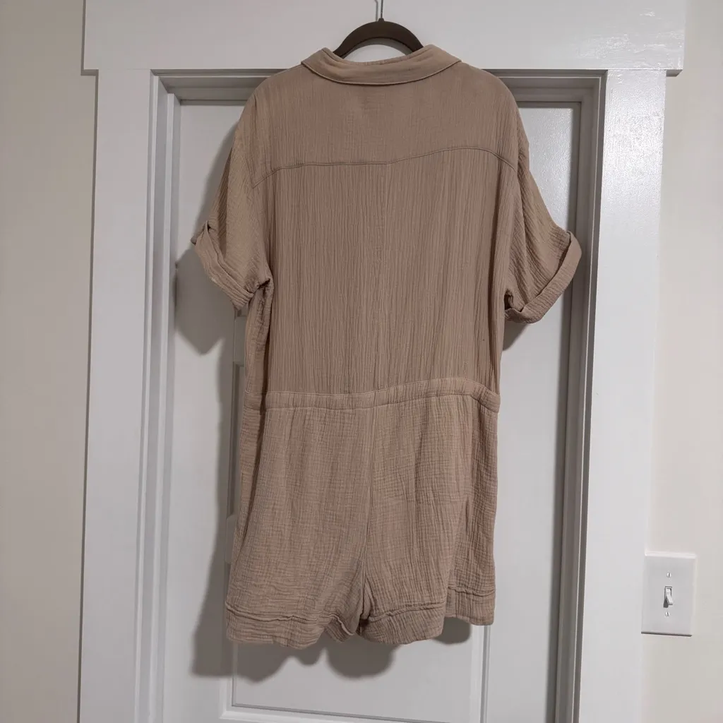 P cill Tan Cotton‎ Romper Size Large - Image 3