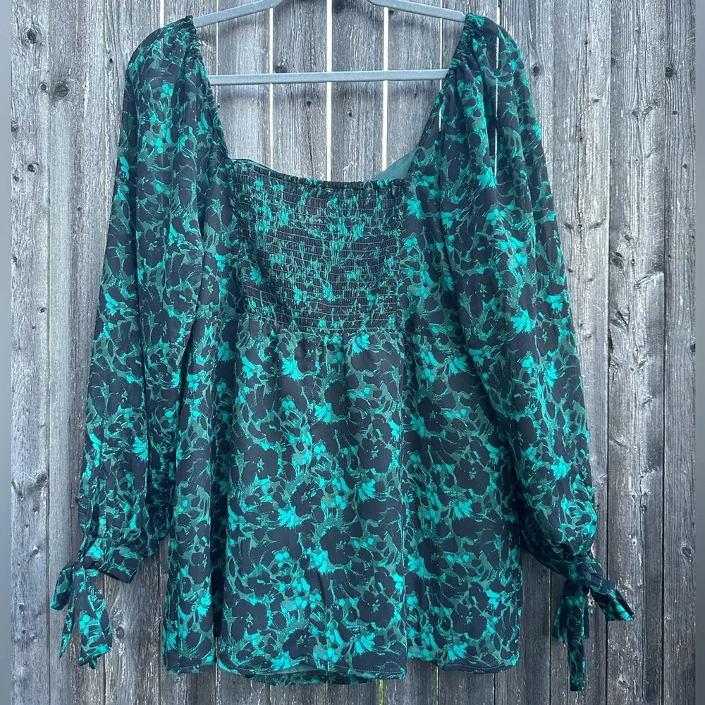 Isabel Maternity Floral Chiffon Long Sleeve Corsetry Top in Green/Black Size XXL - Image 2