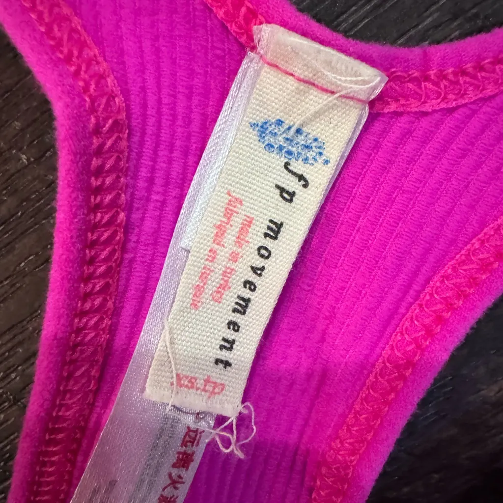 Free People Movement Ribbed V Neck Racerback Sports Bra XS Pink - Image 2