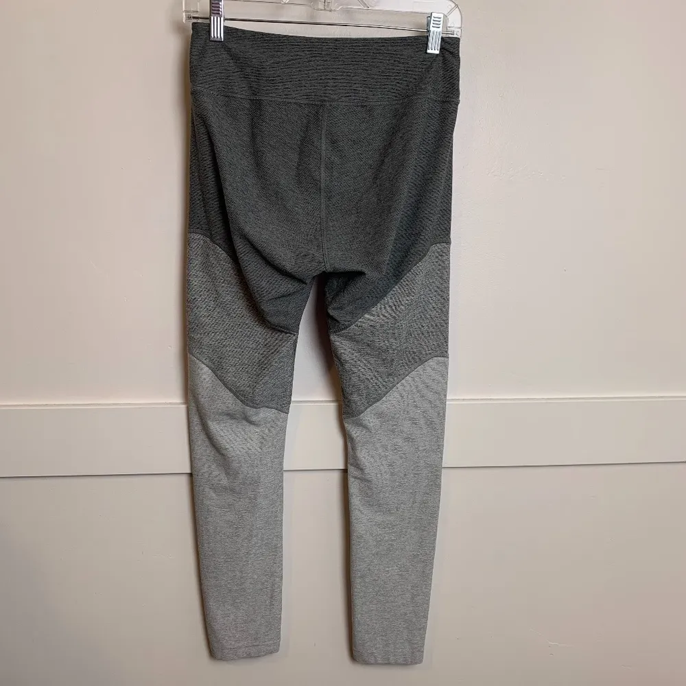 Outdoor Voices Graphite, Ash, & Dove Springs 7/8 Legging - Image 4