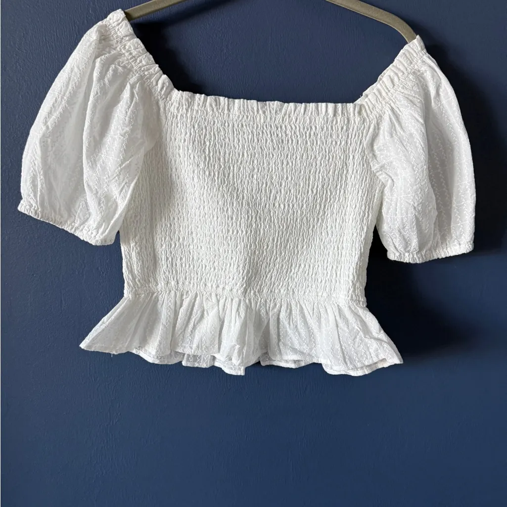 Lost + Wander Womens Crop Top White shirted elastic Smocked size medium NWT - Image 3