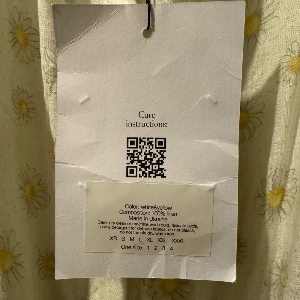 Sleeper  Brigitte Midi Linen Dress in Daisy Print size Large - Image 9