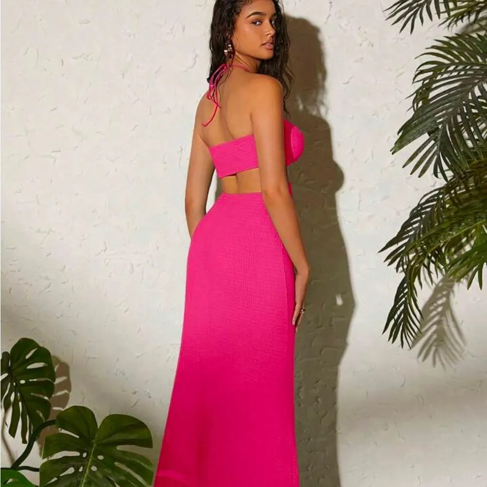 Chic Pink Halter Maxi Dress Size L - Image 2