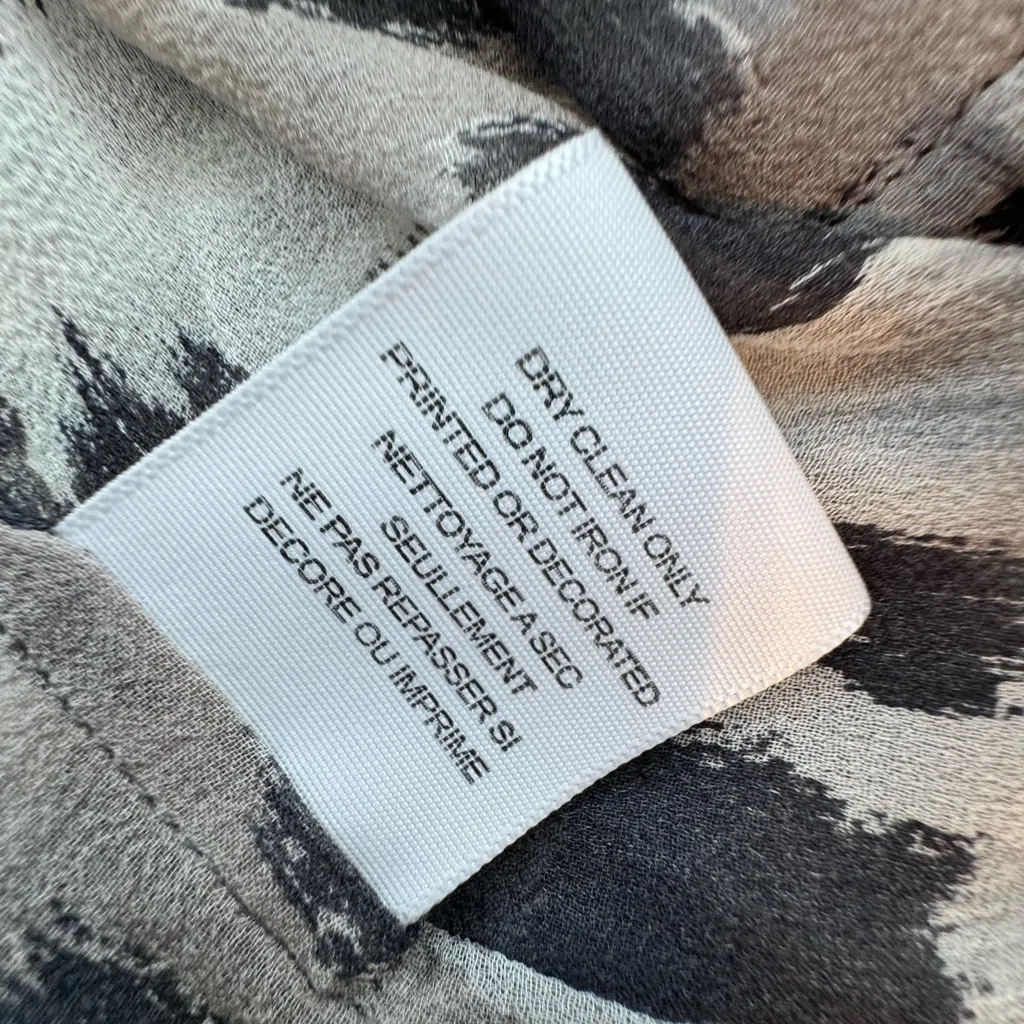 EQUIPMENT 100% Silk Animal Print Sheer Long Sleeve Button Down Size Medium - Image 6