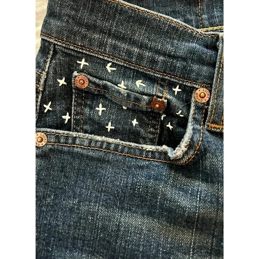 Lucky Brand women’s Dungarees by Gene Montesano classic fit size 4/27 Blue - Image 5