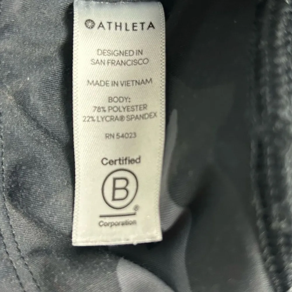 Athleta Women's Camo Contender 7/8 Leggings Small Black/Grey with Zipper Pocket - Image 10
