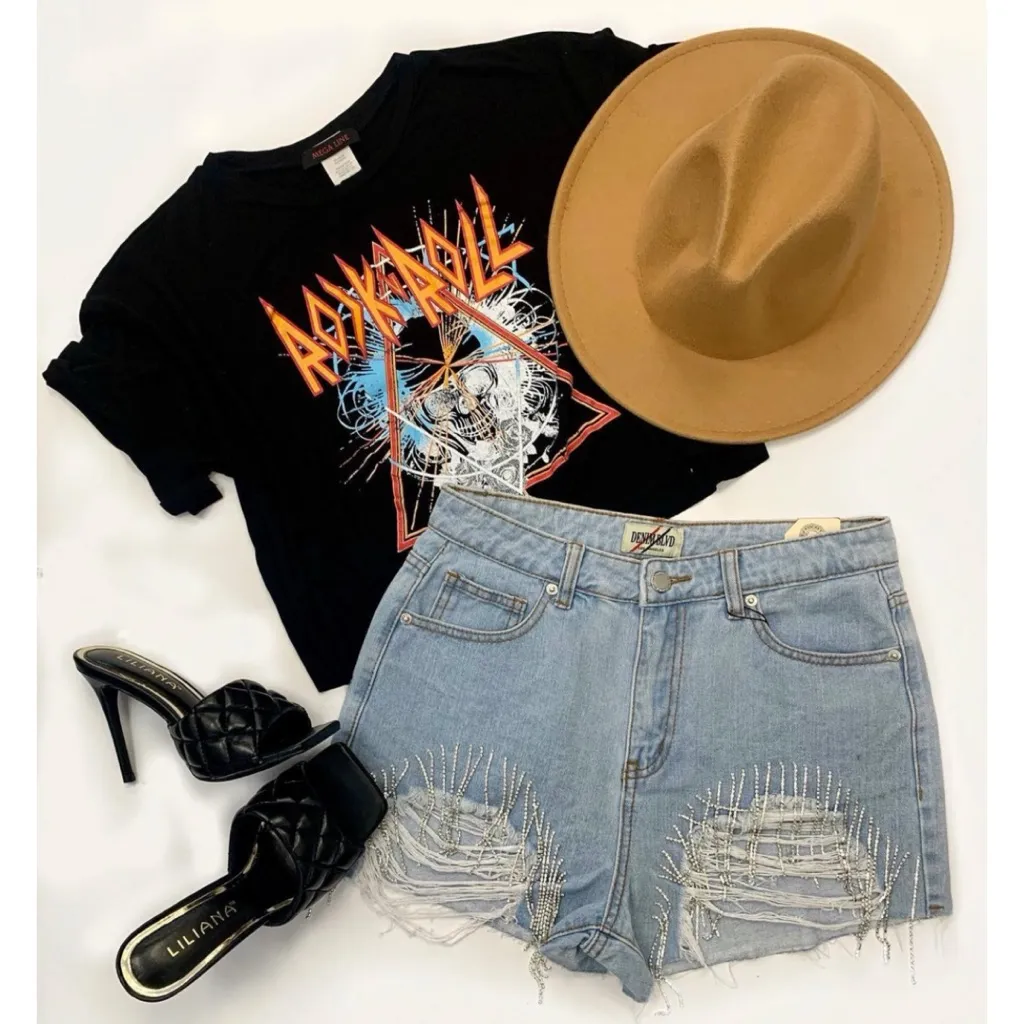 Rock n Roll Oversized Crop Graphic Tee Black Size L - Image 2