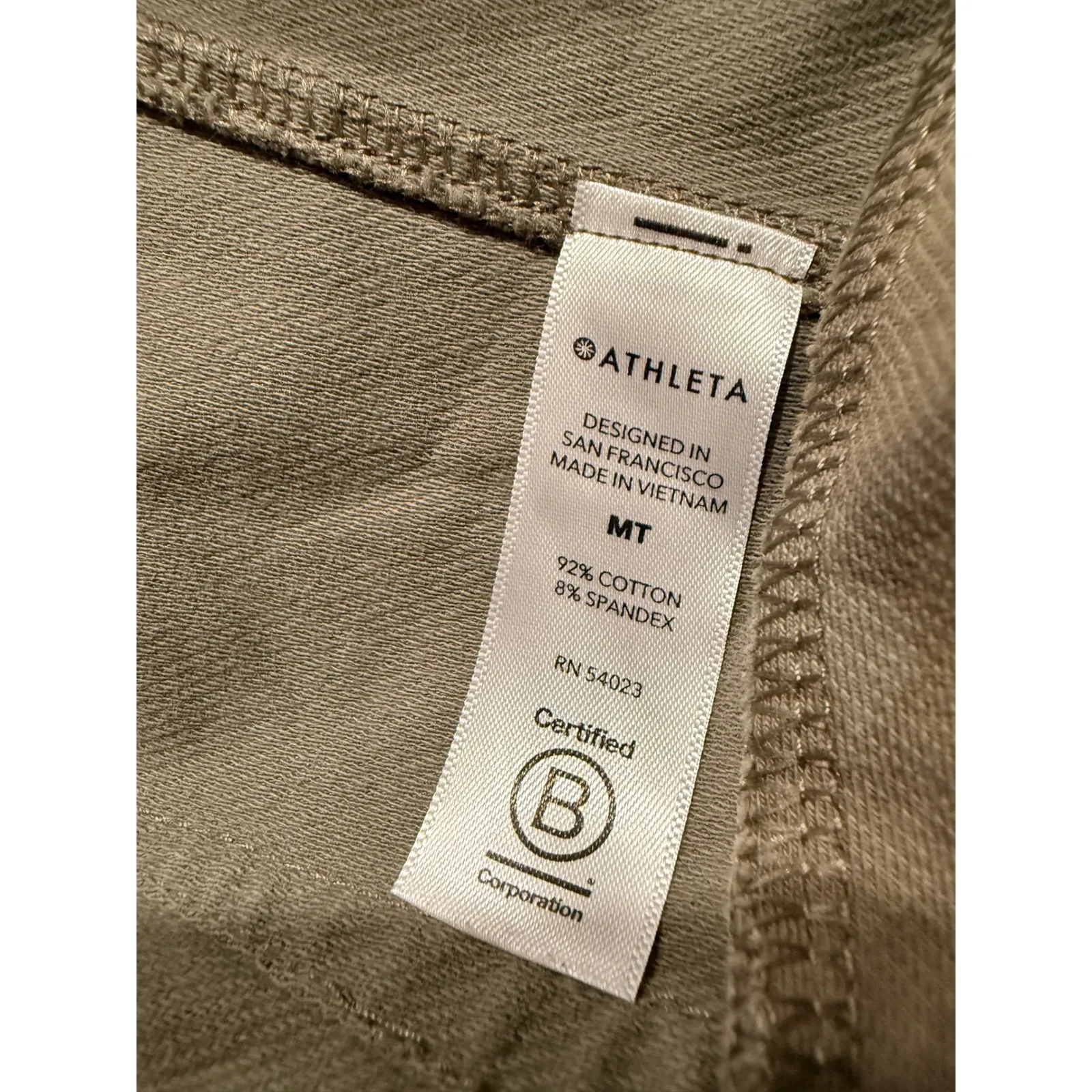 Athleta Camouflage Print Cropped Hoodie Sweatshirt Women MT - Image 6