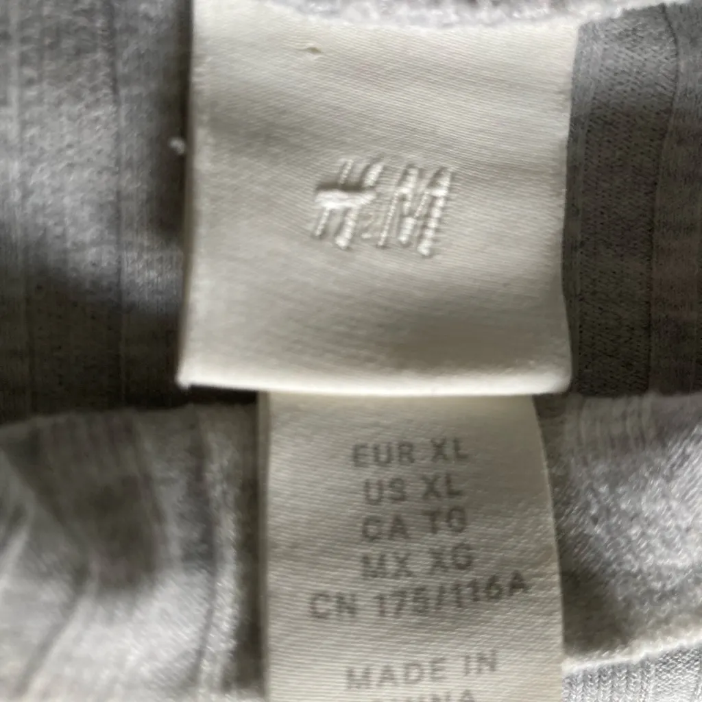 H&M Gray Ribbed Turtleneck Sweater - Image 6