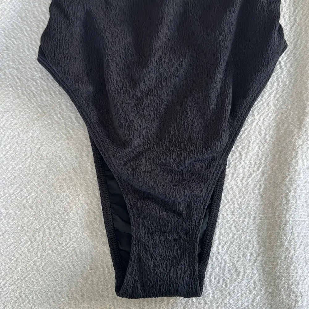 VIX Firenze Cleo One Piece, BRAND NEW, Size Large, $248 Black - Image 8