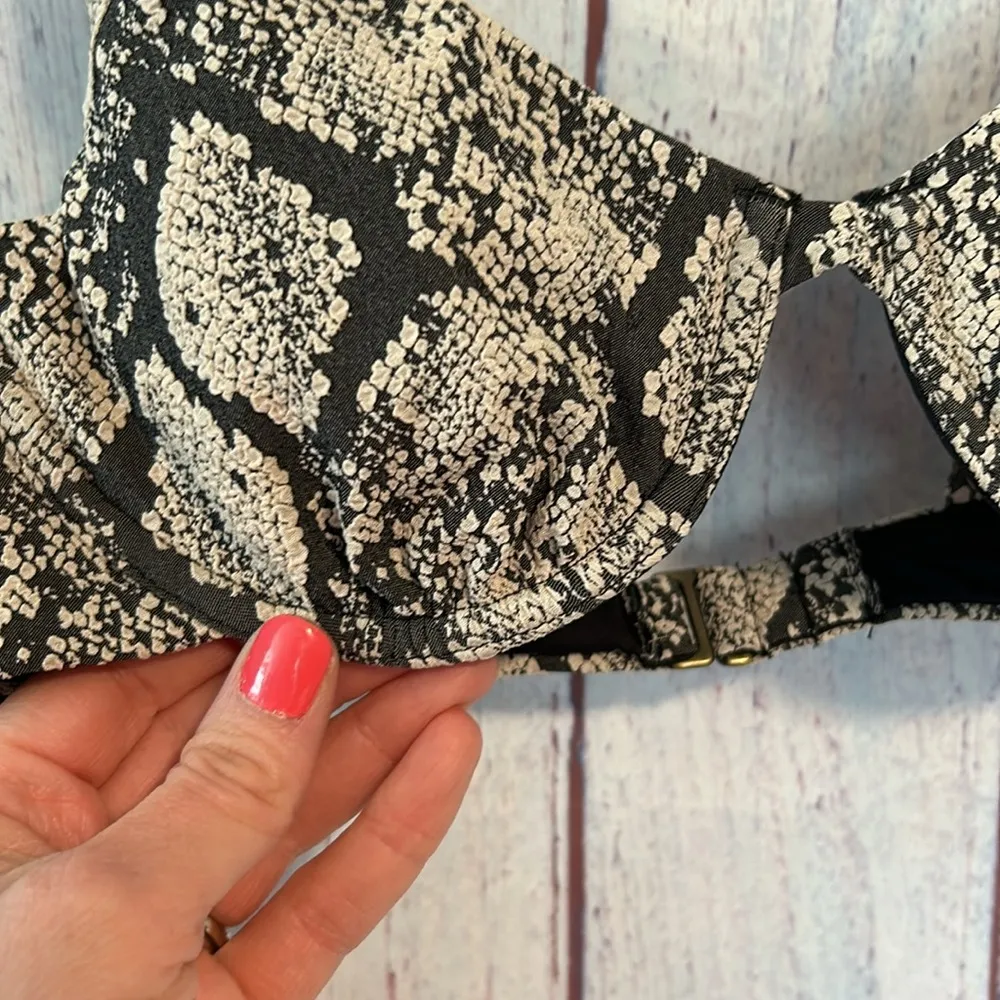 NWT Andie Swim The Sicily Top - Image 6