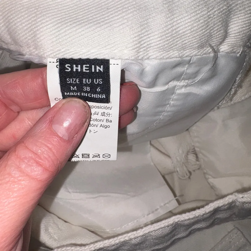 SHEIN White Denim Jean Shorts med - Image 3