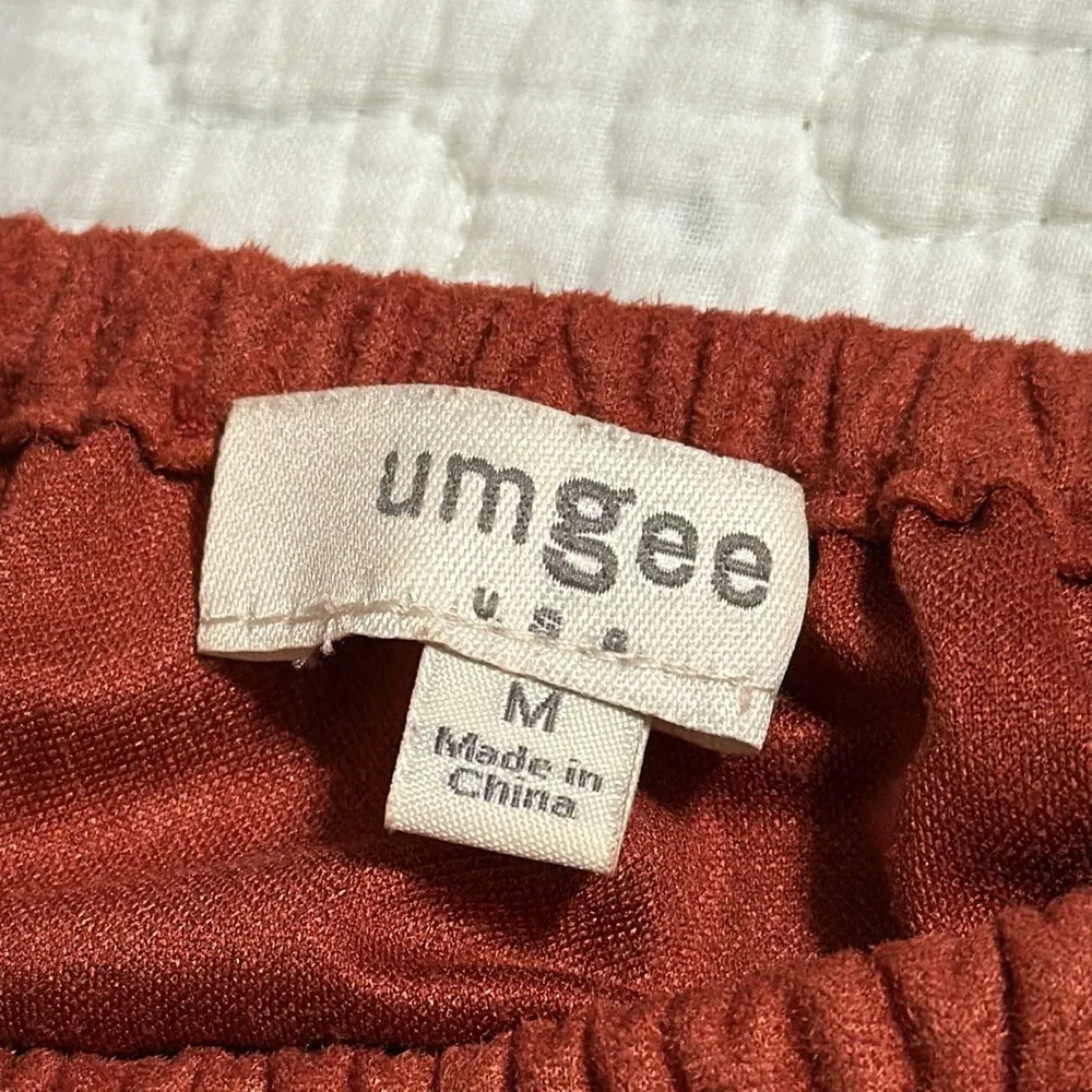 Umgee medium off the shoulder boho bell sleeve top lace & embroidered floral top - Image 8