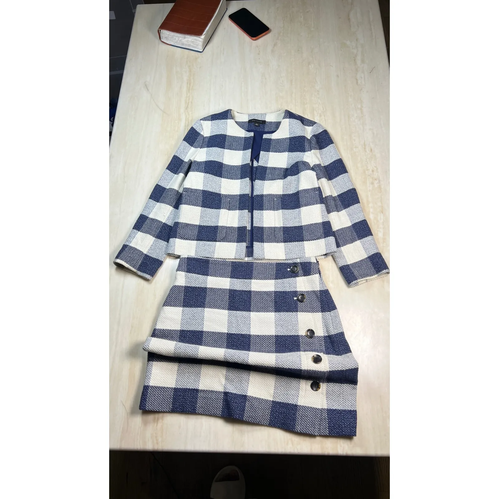 Ann Taylor Plaid Jacket & Skirt Set Size 2 Blue White Textured Button Blazer - Image 14