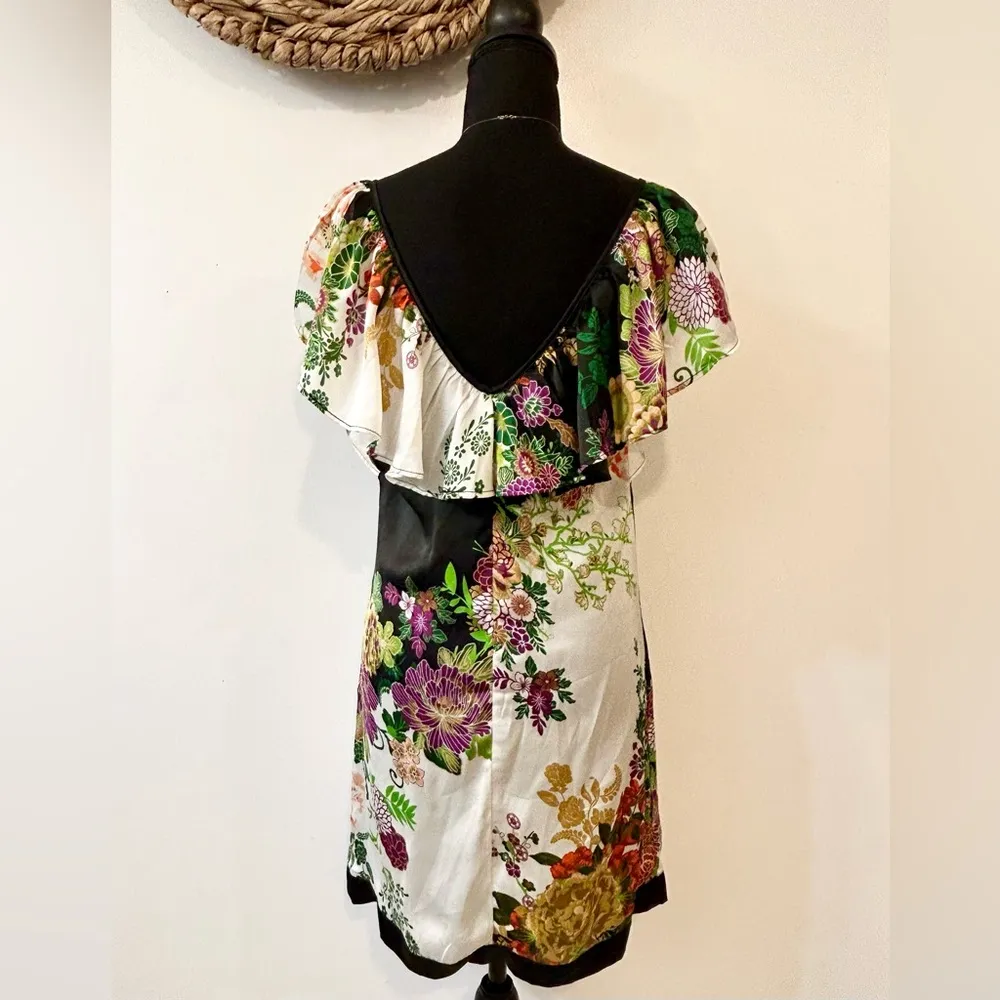 Floral Ruffle Neck Mini Dress Size Small - Image 6